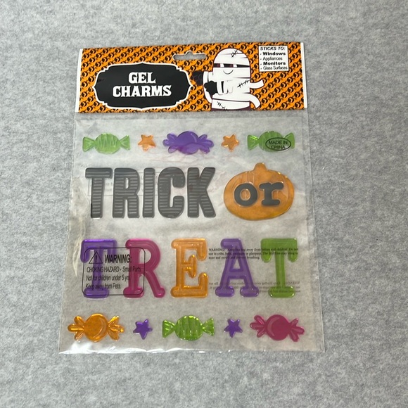 Halloween Window Gel Clings (3 packs) Boo Pumpkin,  Witch Is In, Trick or Treat - Picture 3 of 10